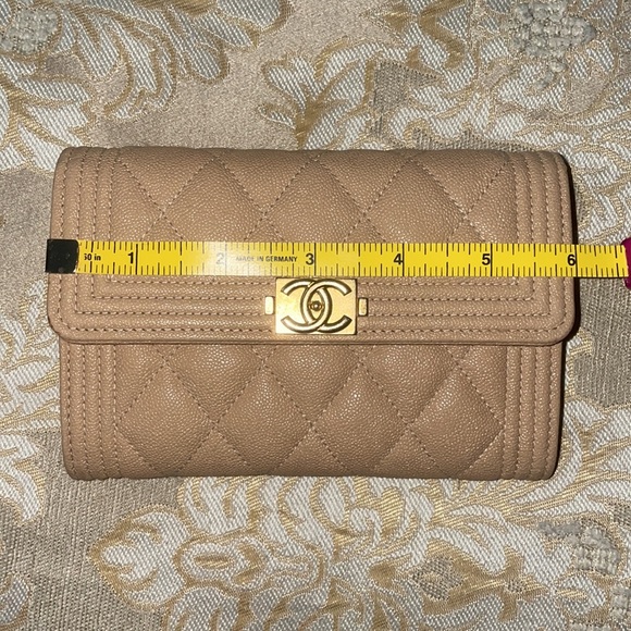 ✨CHANEL WALLET ✨ - Picture 16 of 17